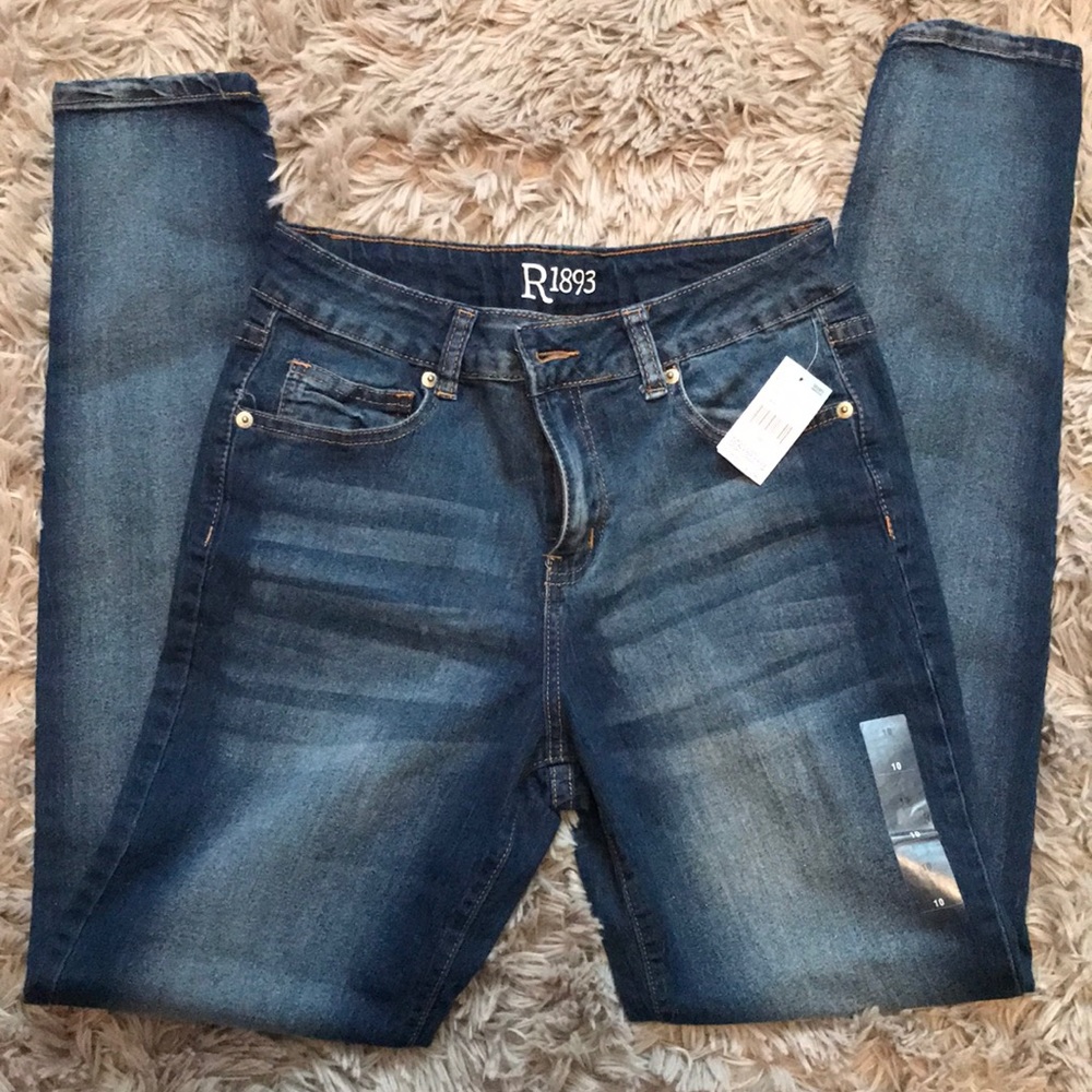 NWT Skinny jeans